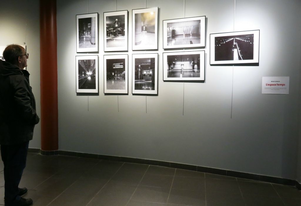 Photos "Le temps d'une escale" de Michel Soldevila dans le hall de l'Opéra de Massy